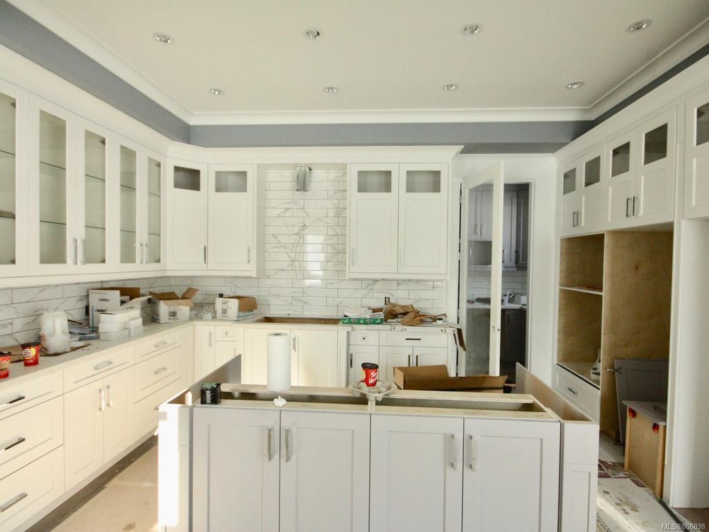 listing image 16045425386756469106