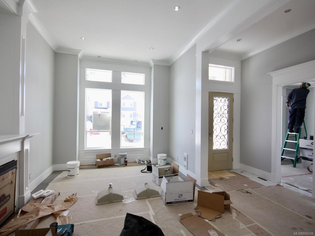 listing image 16047736615273924521