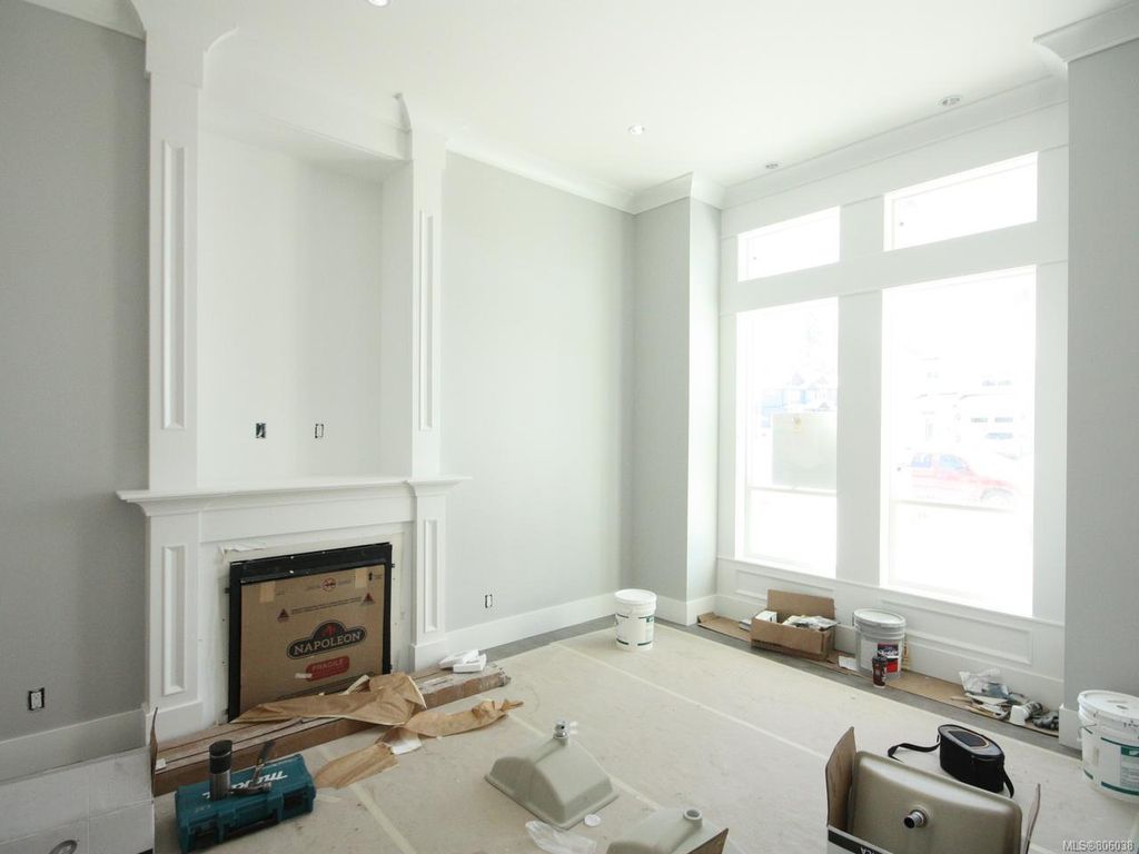 listing image 16048481404898617819