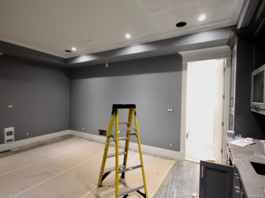 listing image 16043843549165806820