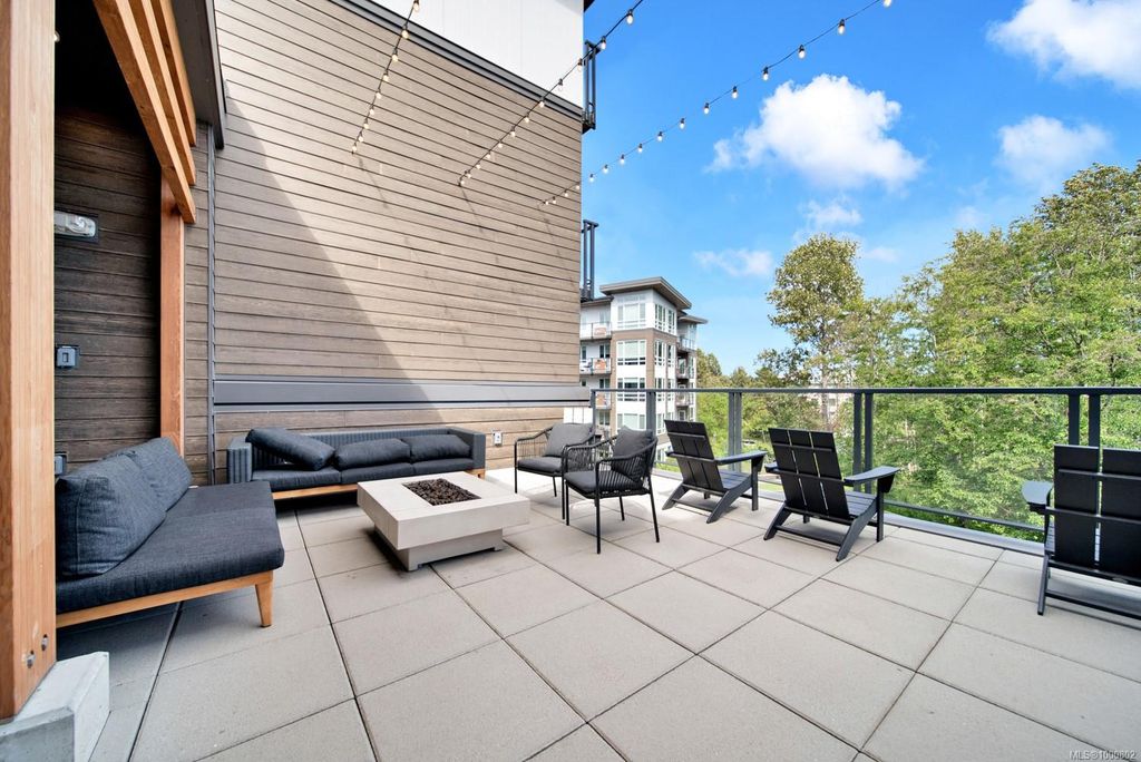 listing image 16043490379150240128