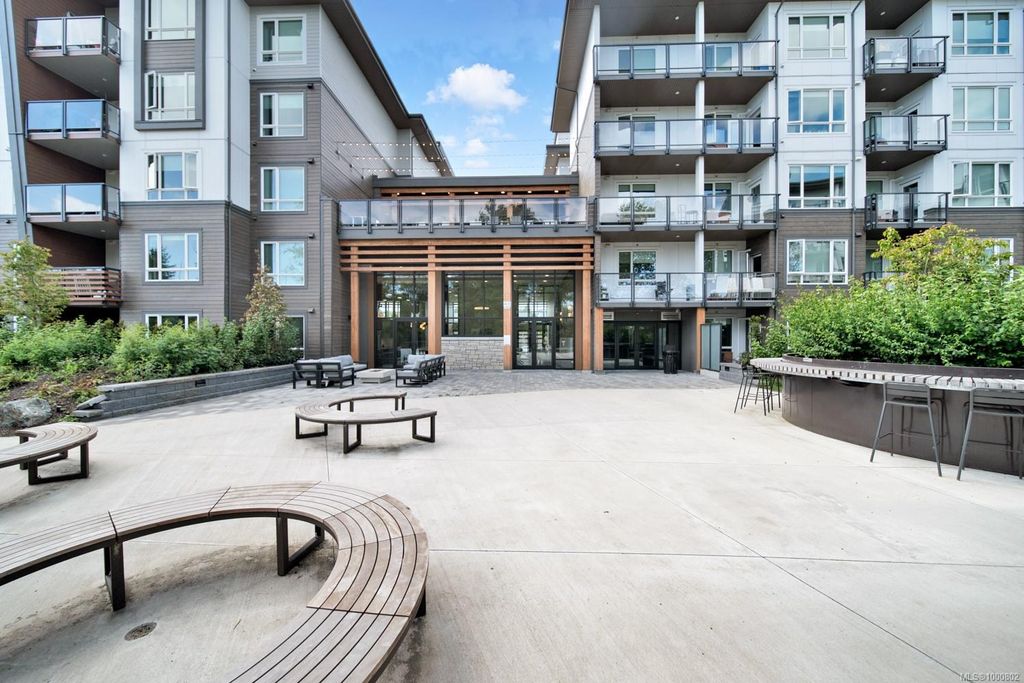 listing image 16040276985656346844