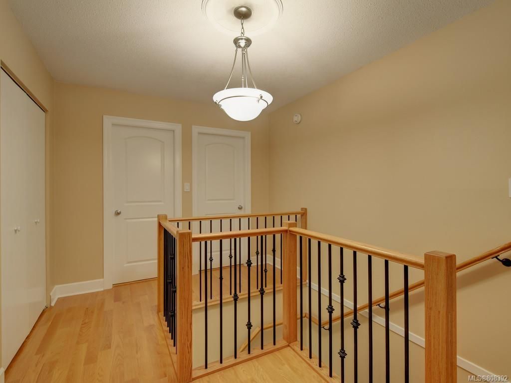 listing image 16049061517235186532