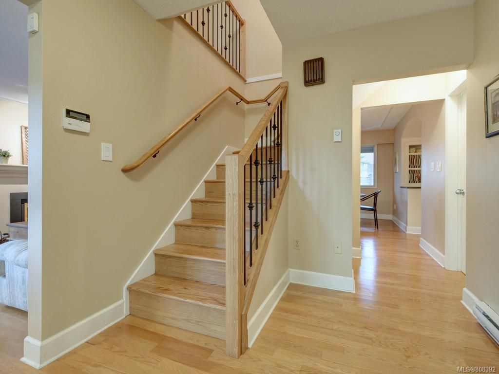 listing image 16047001638226801963