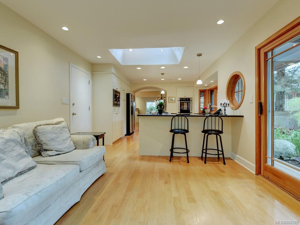 listing image 16040413240729606382