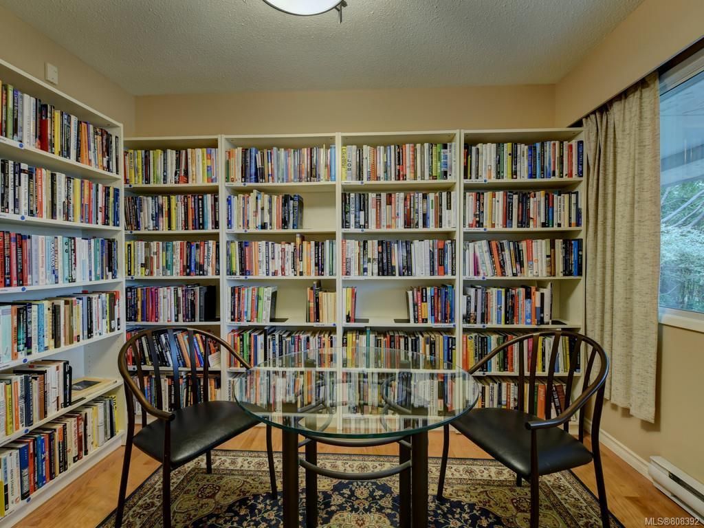 listing image 16046189136516965108