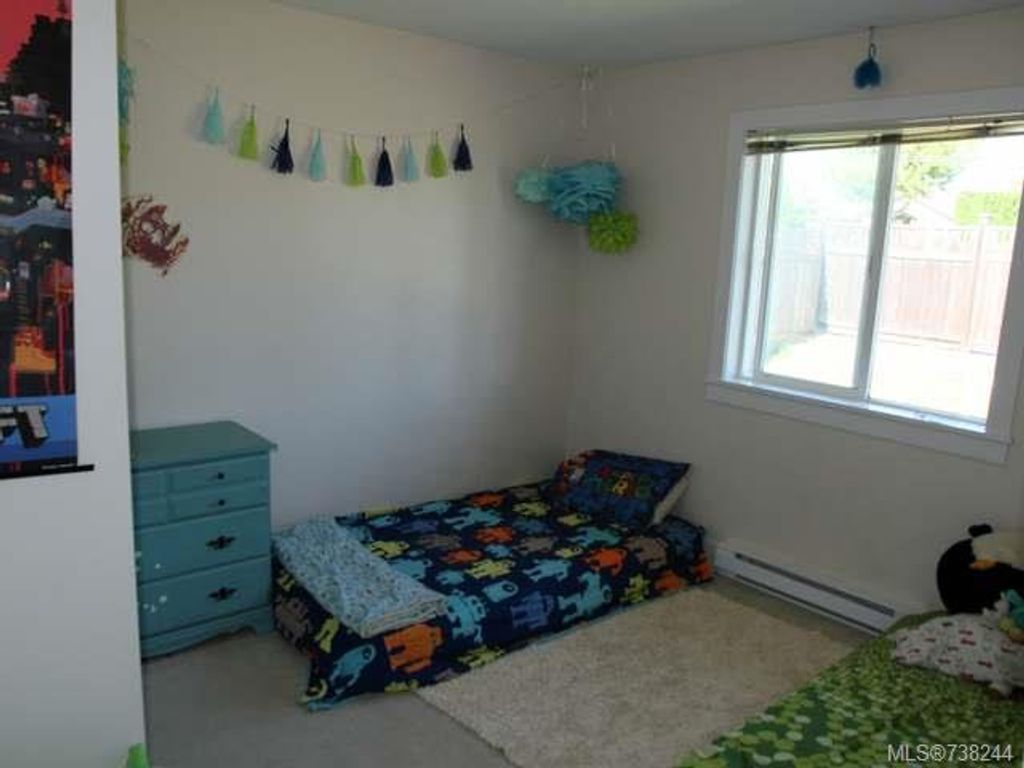 listing image 16041738361752602900