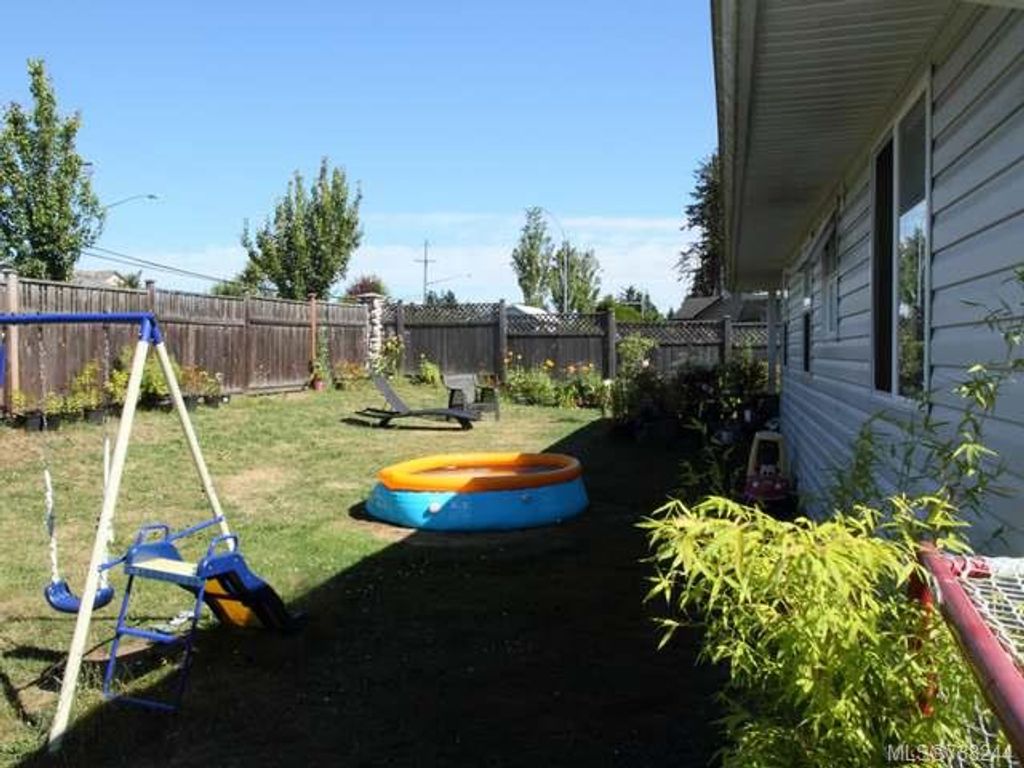 listing image 16046754738217328840