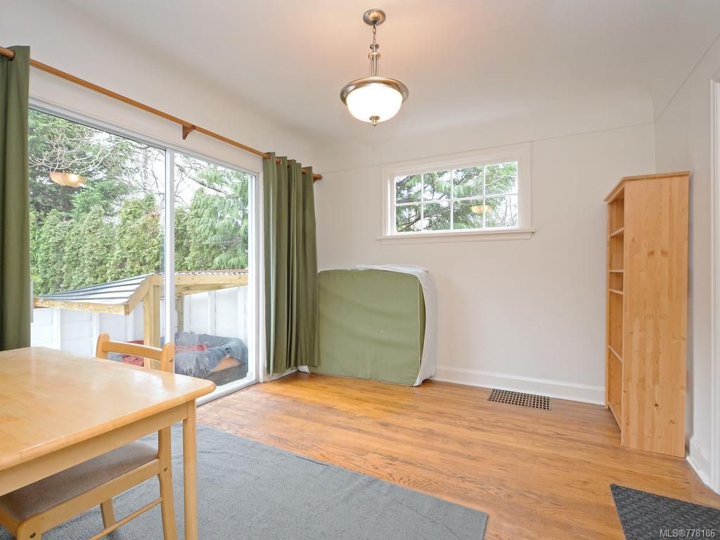 listing image 16045252513360500876