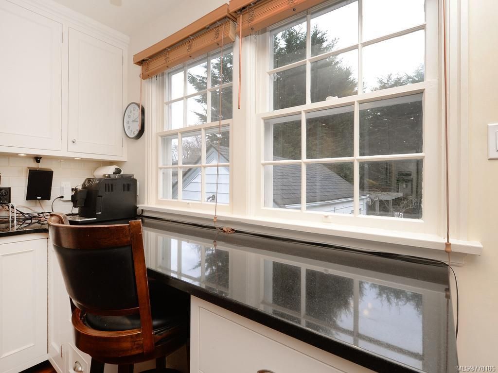 listing image 16042429059223033890