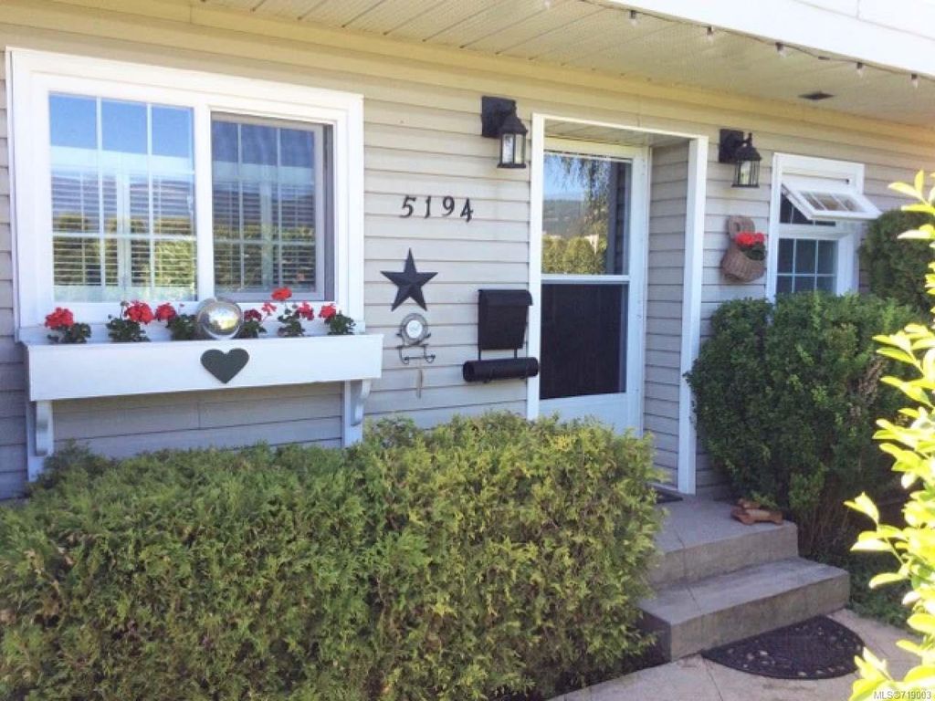 listing image 16041934976996370213