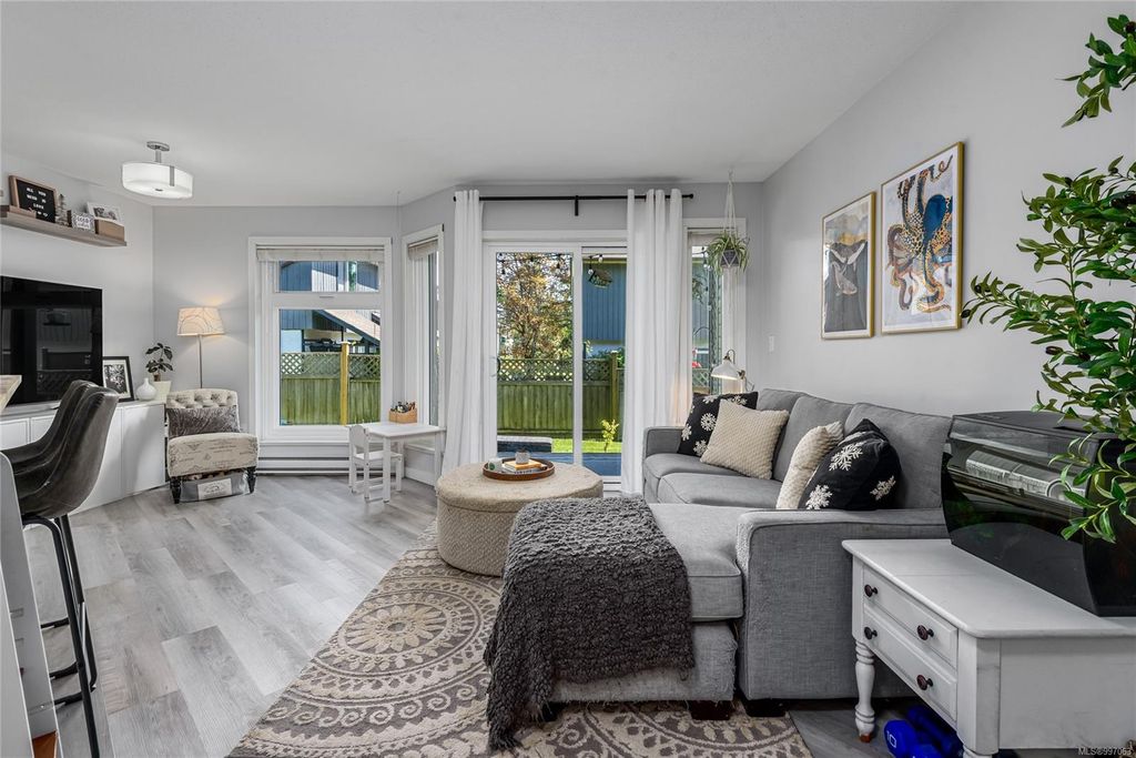 listing image 16047537263378959217