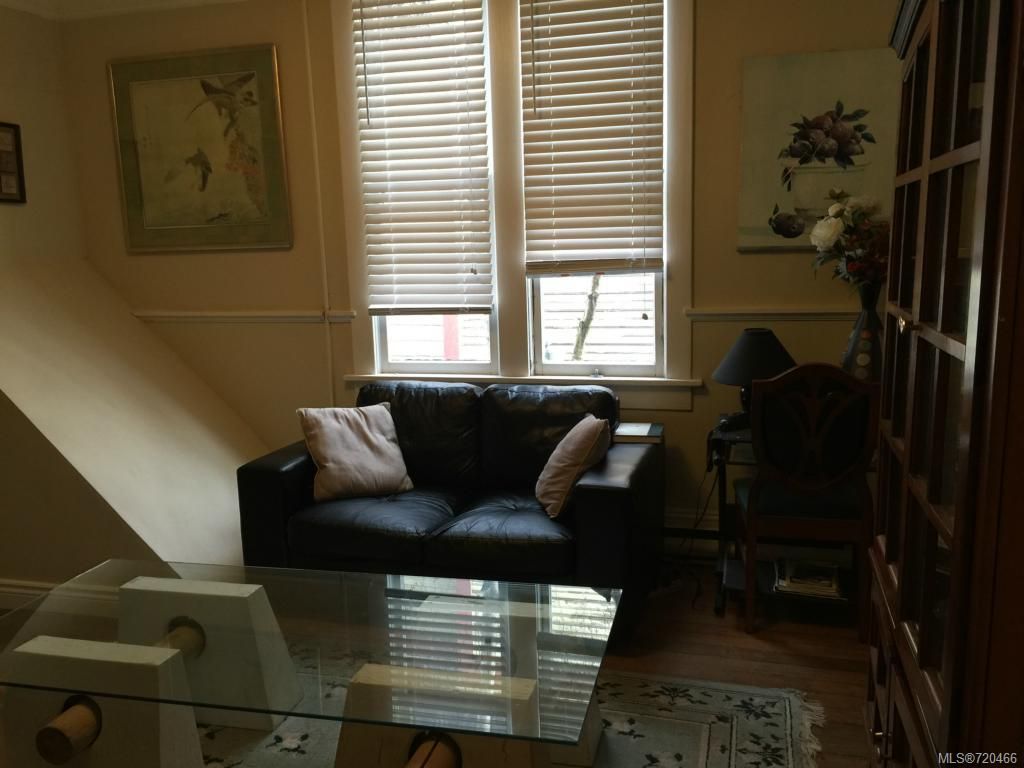 listing image 16043045090978883256