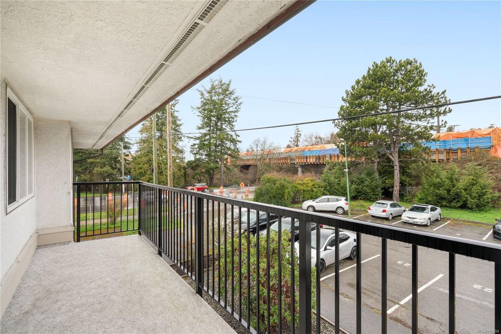 listing image 16046125773977378980