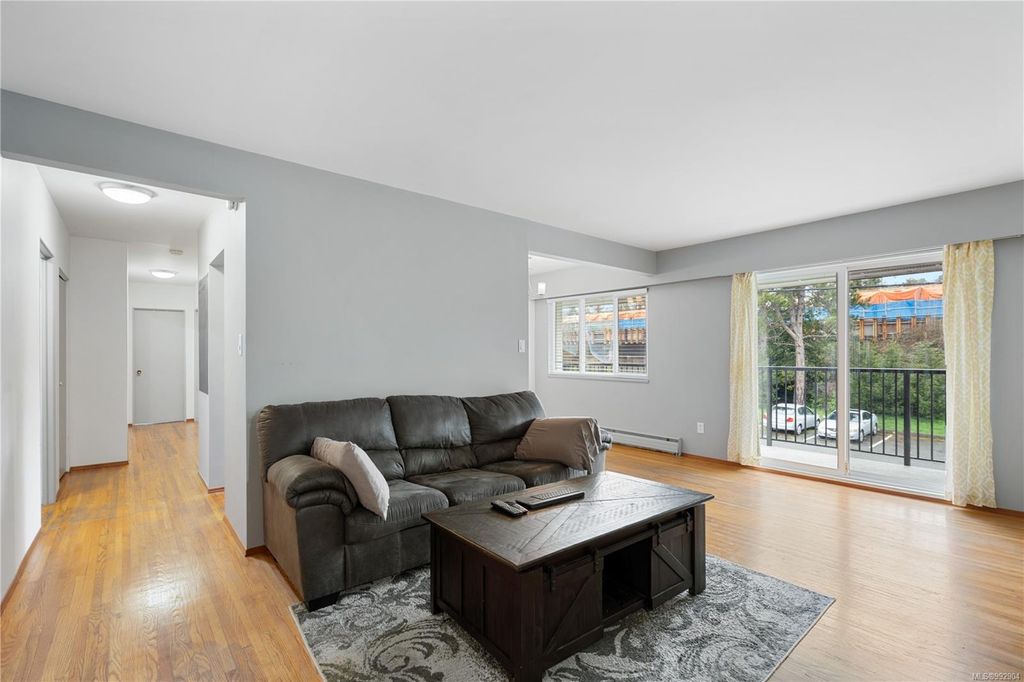 listing image 16040382454521679863