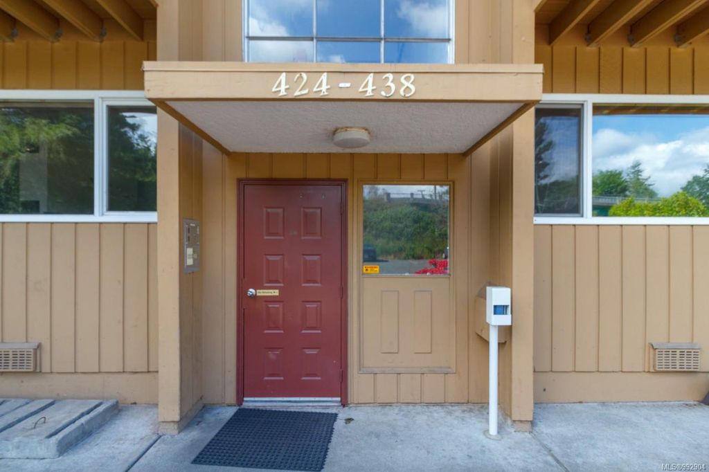 listing image 16040960100390652747