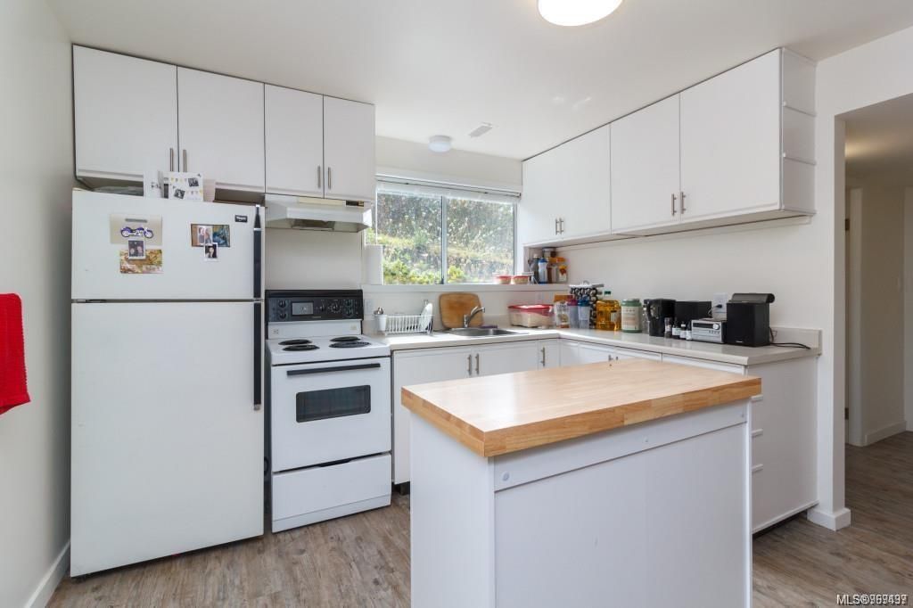 listing image 16047800446006442633