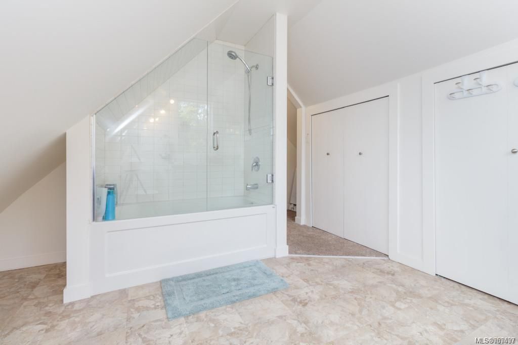 listing image 16048651491587990070