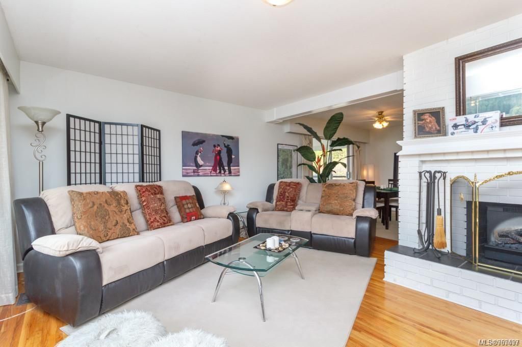 listing image 16046184606957617828