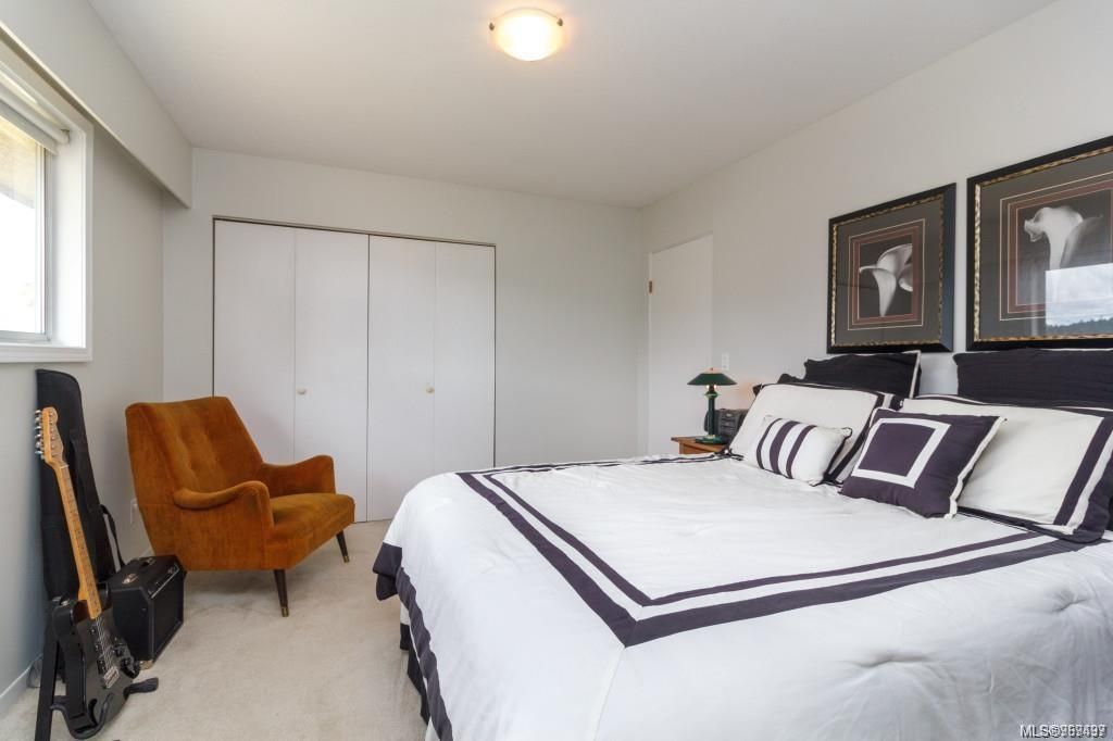 listing image 16040278142761045943