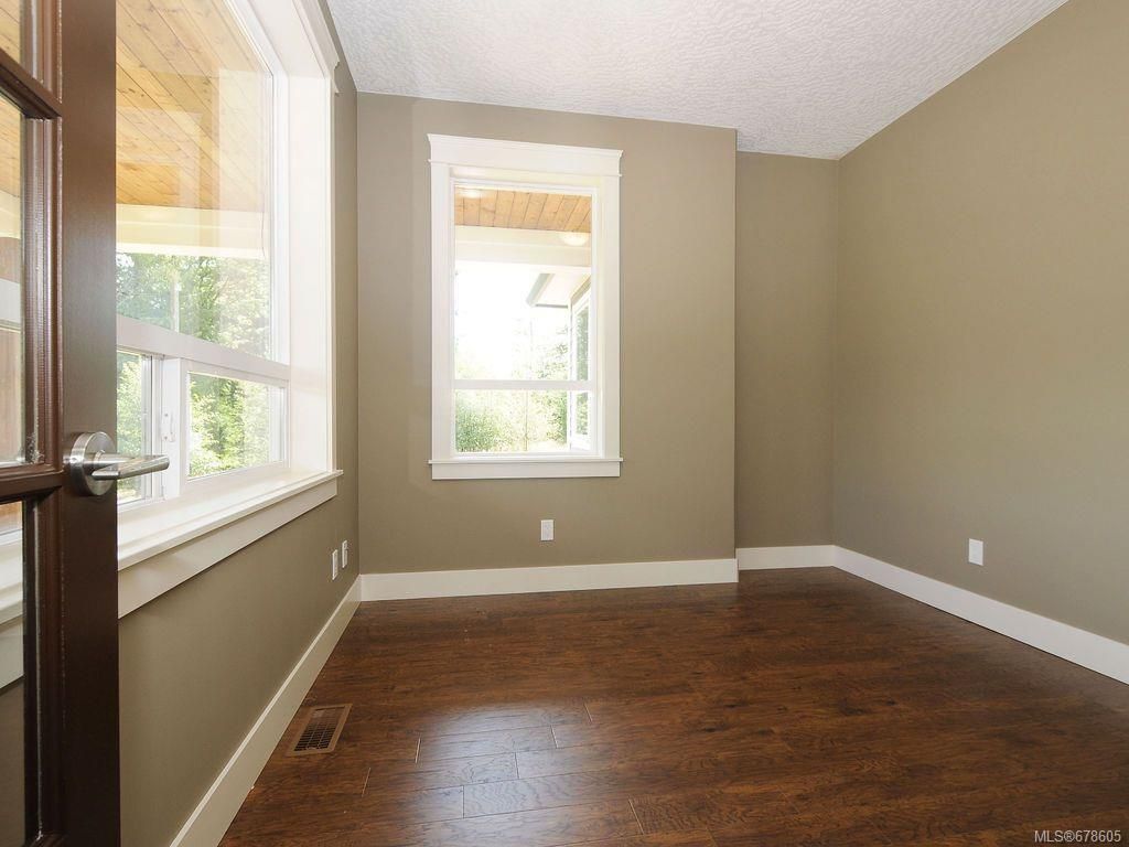 listing image 16048512086352510666