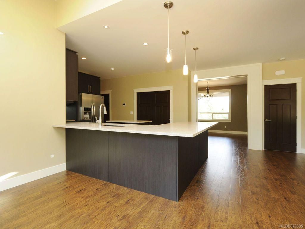 listing image 16041926742646528100