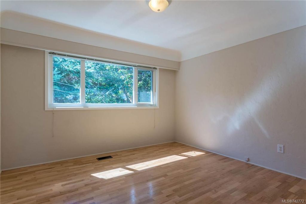 listing image 16045411087201249320