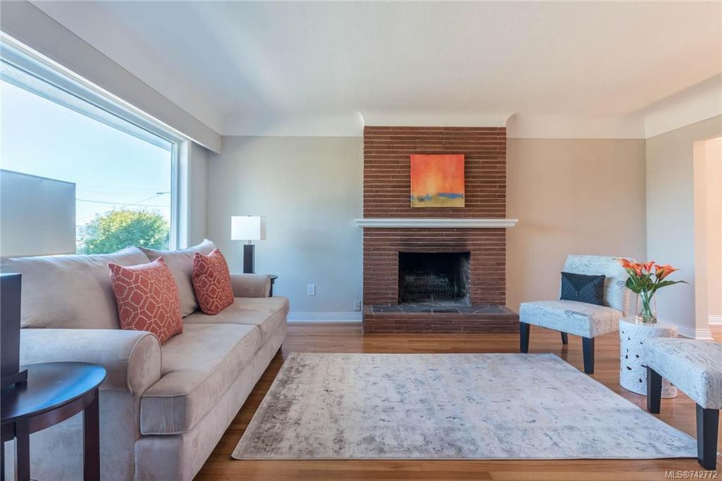 listing image 16043603102497894744