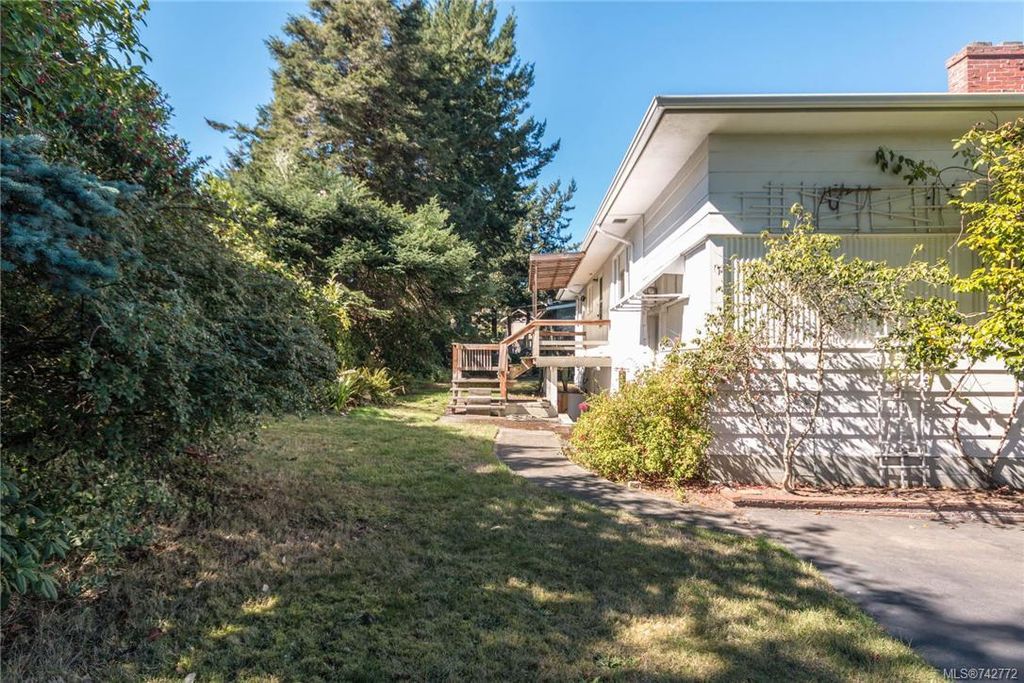 listing image 16046307105939258947