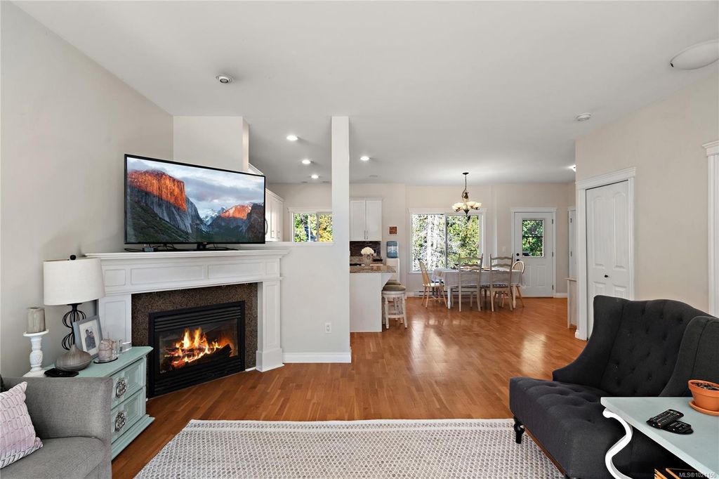 listing image 16040446747614195278