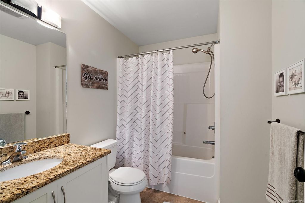 listing image 16042067293593538316