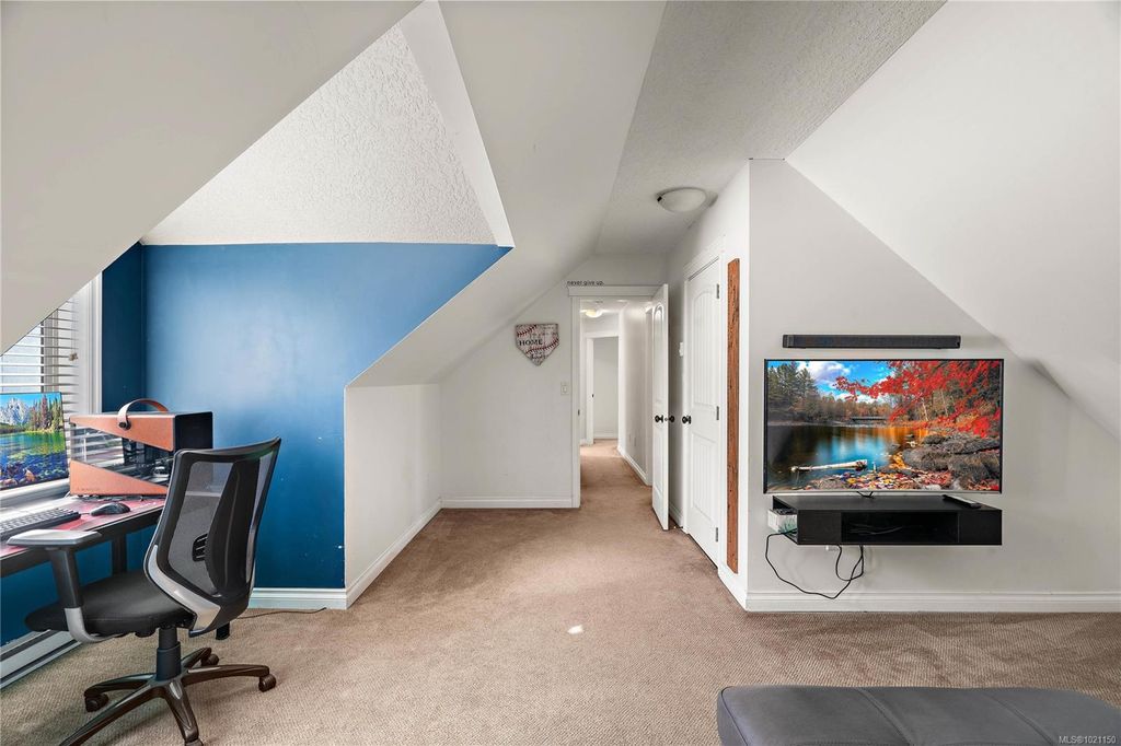 listing image 16046541642625496040