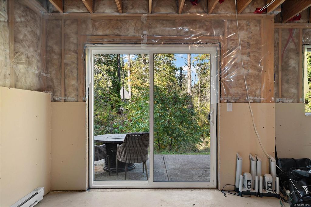 listing image 16049745737832687724