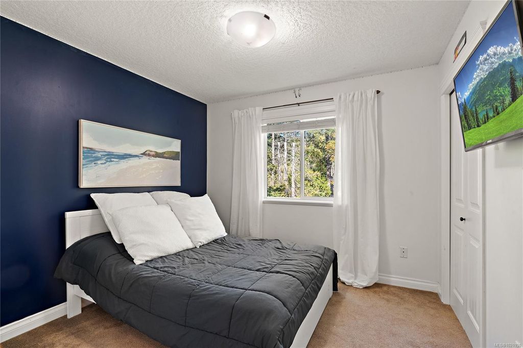 listing image 16048280041003703670