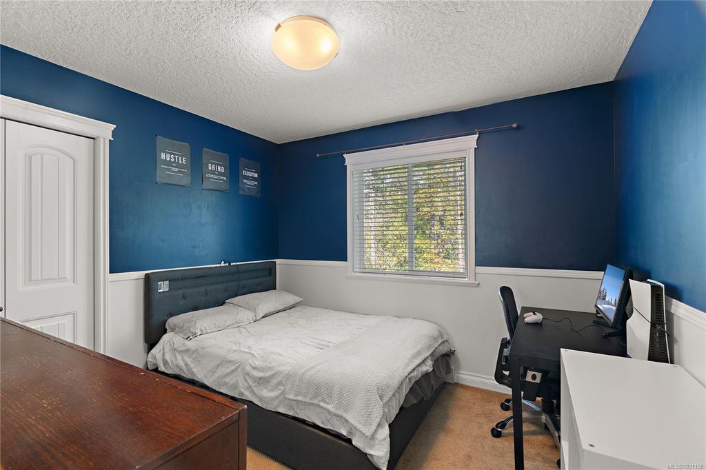 listing image 16049659297523779604