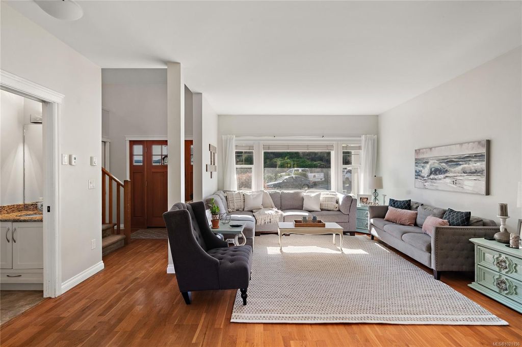 listing image 16047931952754710101