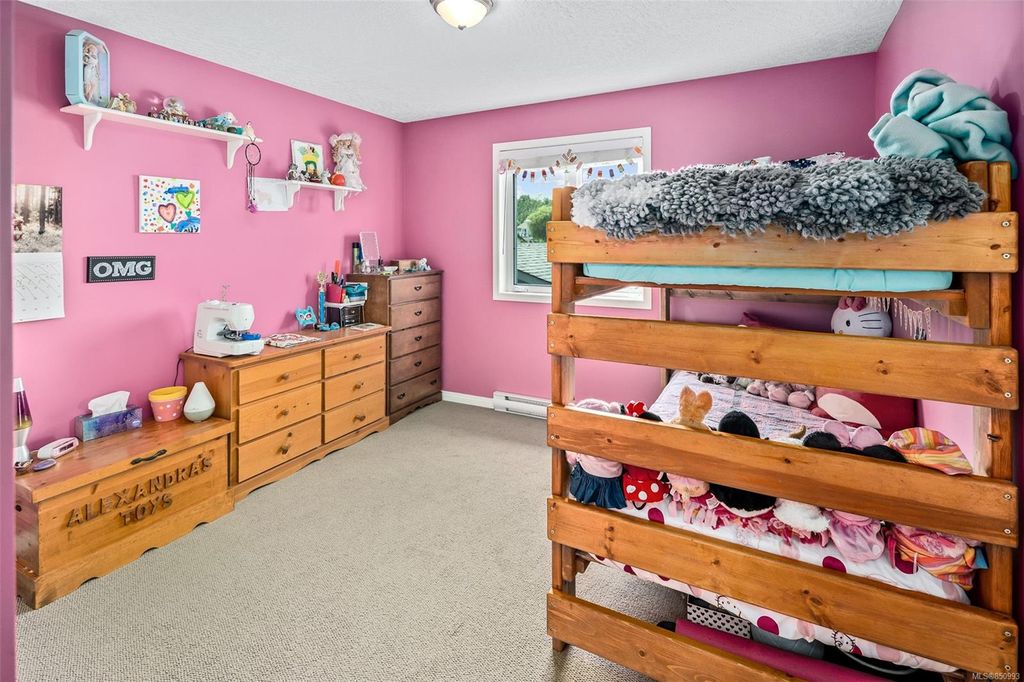 listing image 16049657721049802424