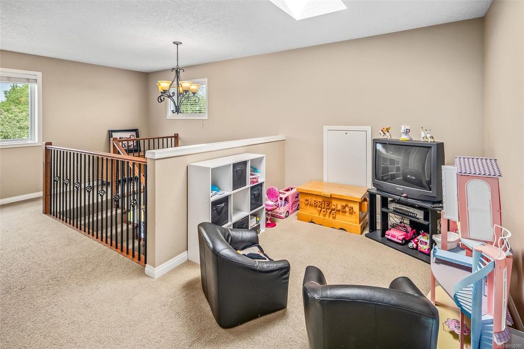 listing image 16041179302436358704