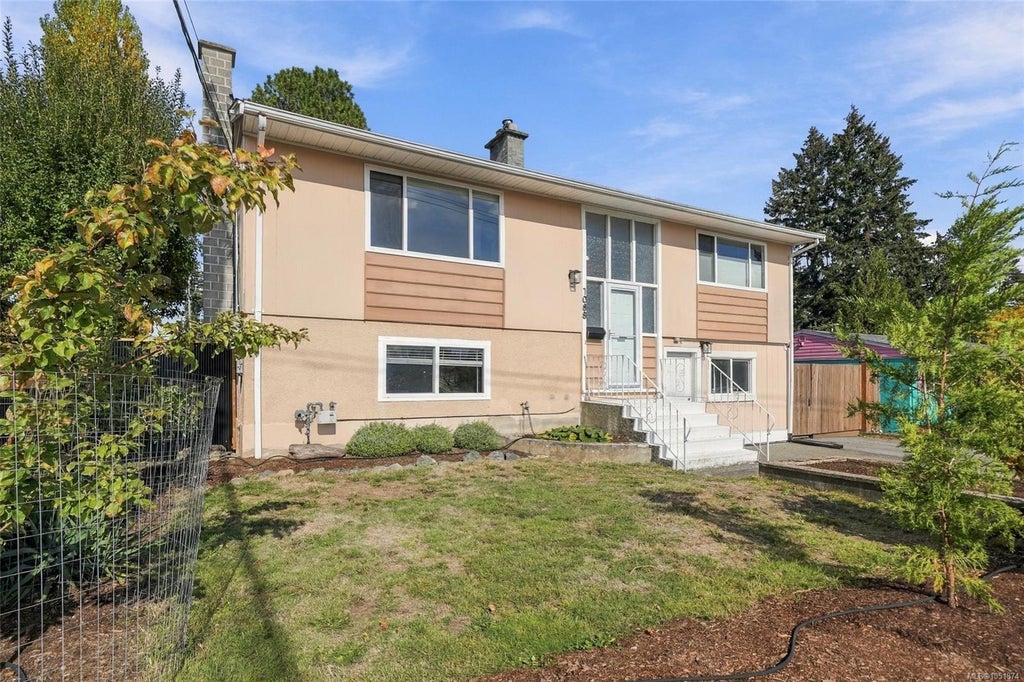 1088 NELSON ST, NANAIMO, BC V9S 2K2 - Image 1689243961.jpeg?d=l