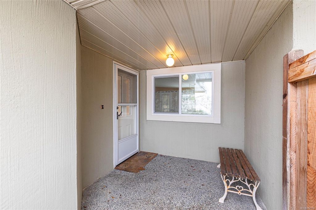 listing image 16046487935495363876
