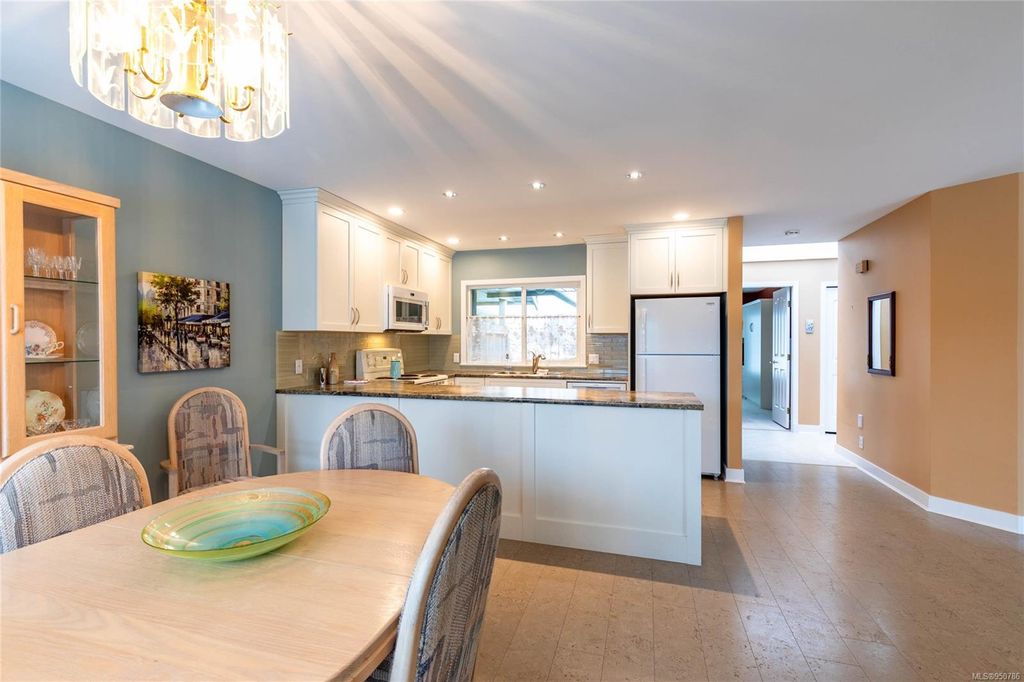 listing image 16042166987066790886