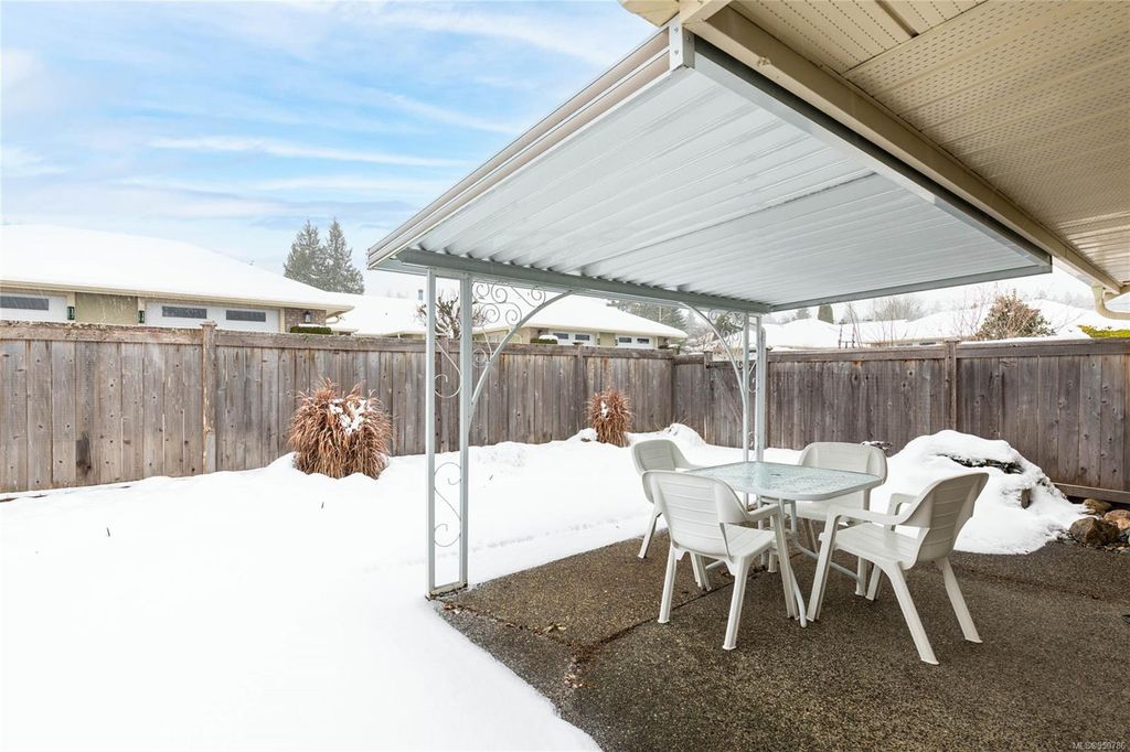 listing image 16046853228746099547