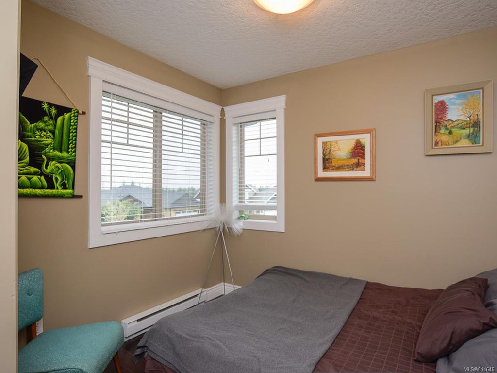 listing image 16043729112340267725