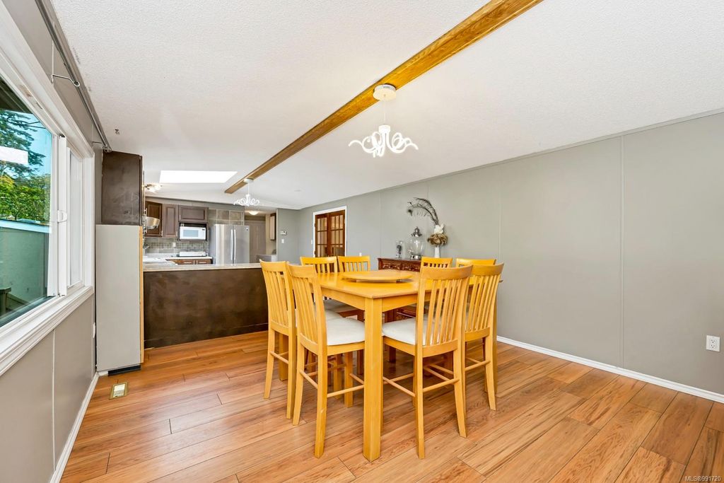 listing image 16043210631026234311