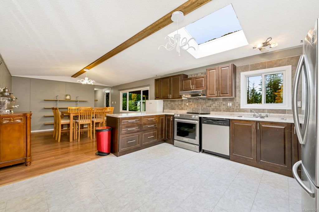 listing image 16043058534423638727