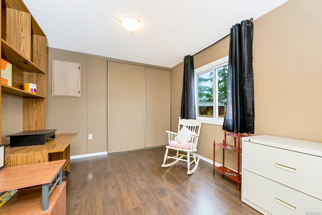 listing image 16049824801205144309