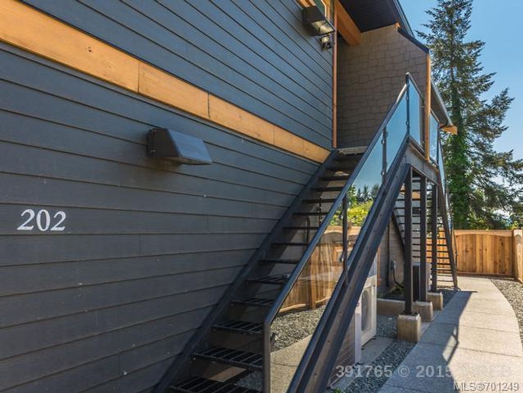 listing image 16045034048212861356