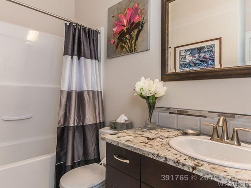 listing image 16047964801789730830