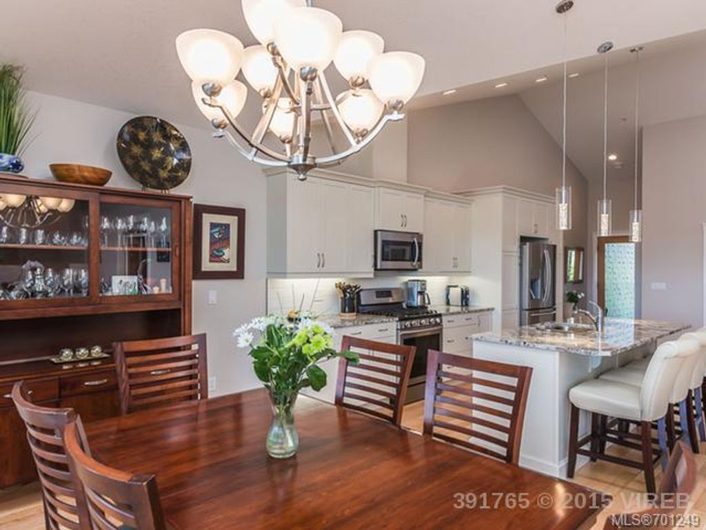 listing image 16042676987722049171