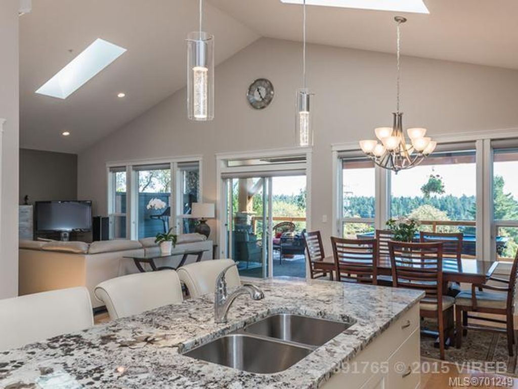 listing image 16040211870901463491